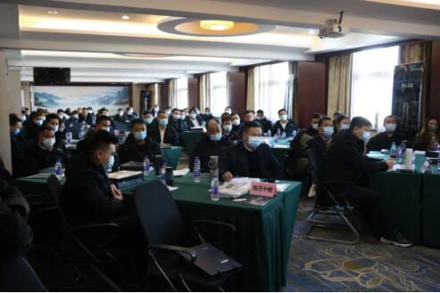 南元與會人員全部充分做好防疫工作，認真參與學習